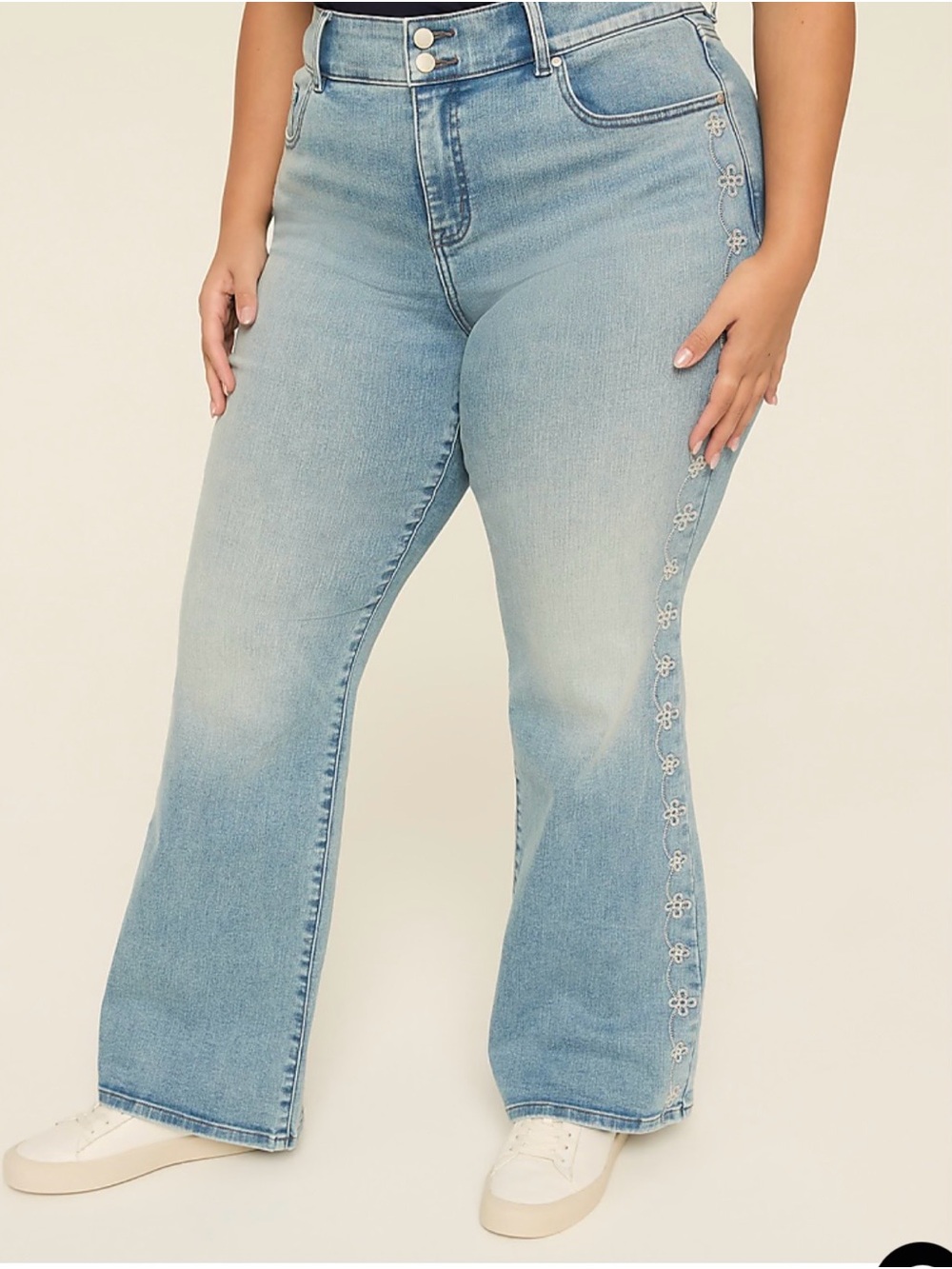 Lane Bryant Tighter Tummy Bootcut plus size 22. Light wash. Embroidered.